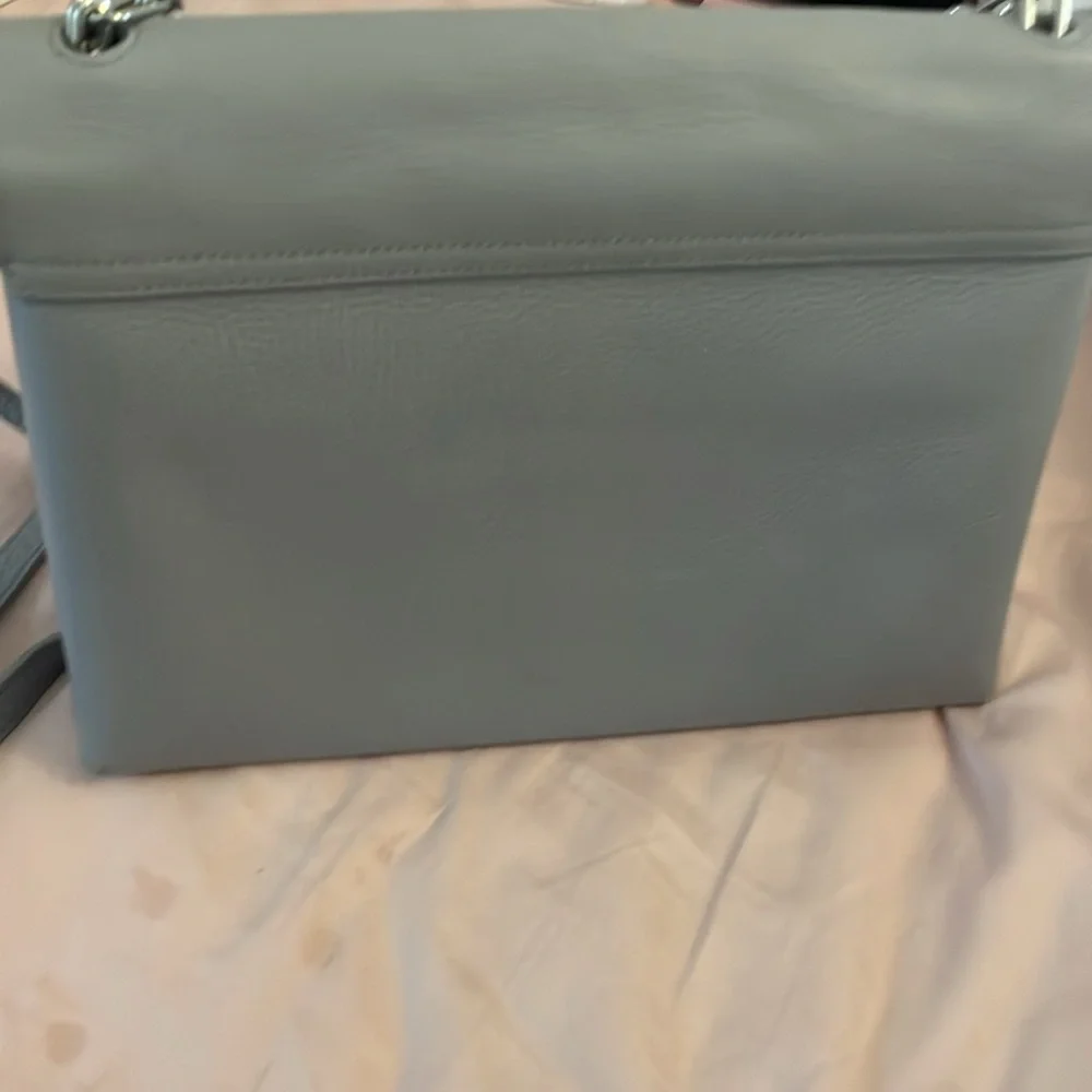 Ted Baker London purse minor wear and tare on the corners - Picture 3 of 7